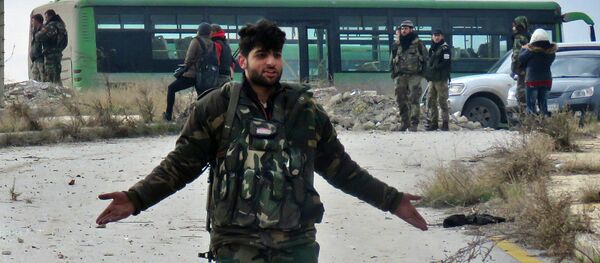 Soldados sírios na parte oriental de Aleppo, 16 de dezembro de 2016 - Sputnik Brasil