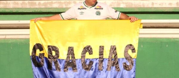 Torcedor Chapecoense agradece carinho do povo colombiano - Sputnik Brasil