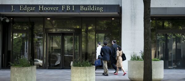 Entrada do edifício J. Edgar Hoover, sede do FBI Entrada do edifício J. Edgar Hoover, sede do FBI - Sputnik Brasil