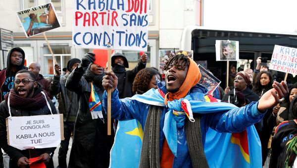 Manifestante do Congo - Sputnik Brasil