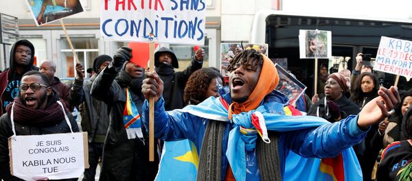 Manifestante do Congo - Sputnik Brasil