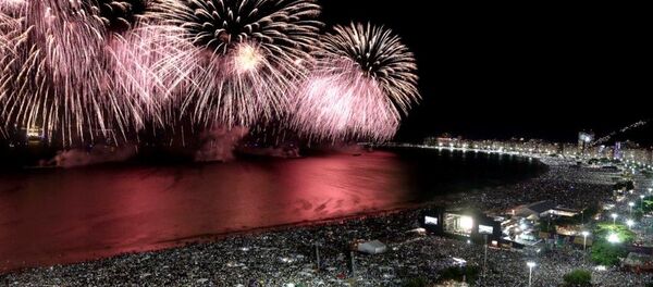 Queima de fogos no Réveillon 2017 de Copacabana será mais curta - Sputnik Brasil