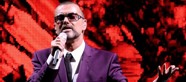 Cantor britânico George Michael - Sputnik Brasil