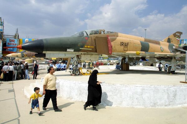 Helicóptero versus caça: saiba como Mi-24 iraquiano derrubou F-4 iraniano em épica batalha aérea - Sputnik Brasil