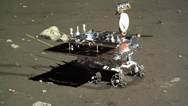 Rover planetário chinês Yutu, imagem tirada pela sonda Chang'e - Sputnik Brasil