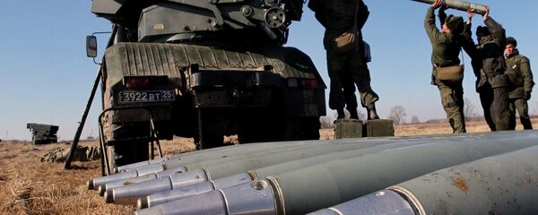 Lançadores múltiplos de foguetes Tornado-S - Sputnik Brasil