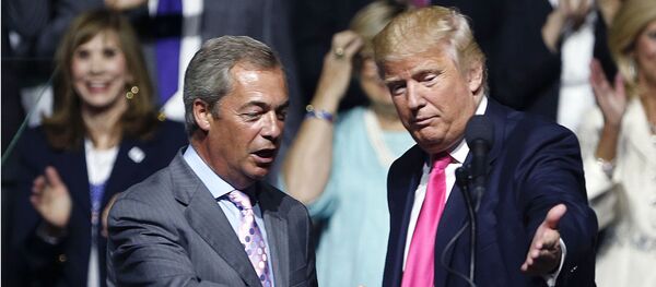 Nigel Farage, principal ideólogo do Brexit e líder do Partido de Independência do Reino Unido, e o presidente recém-eleito dos EUA, Donald Trump - Sputnik Brasil
