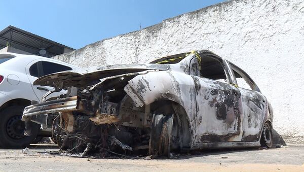 Veículo queimado no qual foi encontrado o provável corpo do embaixador Kyriakos Amiridis - Sputnik Brasil