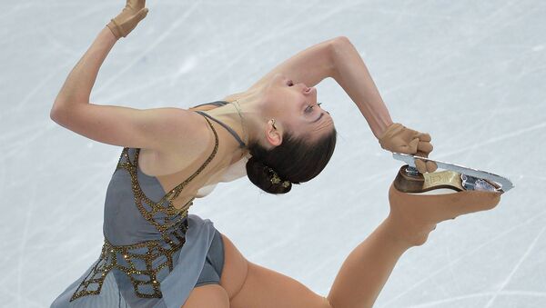 Angelina Sotnikova durante a sua apresentação nas Olimpíadas 2014 em Sochi - Sputnik Brasil