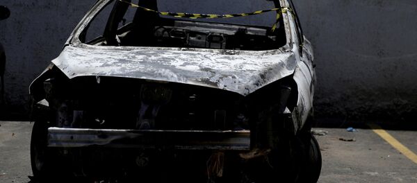 Carro quemaido do embaixador grego morto no Brasil - Sputnik Brasil