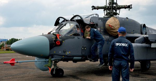Helicóptero russo Ka-52K passa por testes e está pronto para produção em série - Sputnik Brasil