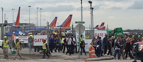 Tiroteio no Aeroporto Internacional de Fort Lauderdale - Sputnik Brasil
