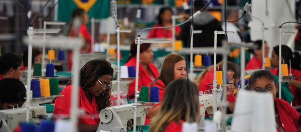 Protecionismo na indústria - Sputnik Brasil