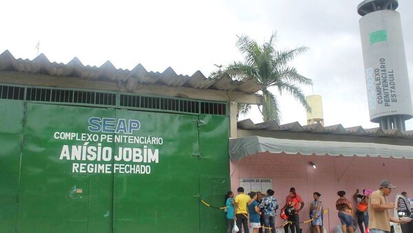 Segundo as denúncias, o diretor ameaçava presos para não revelar o esquema ilegal no Complexo Penitenciário Anísio Jobim - Sputnik Brasil