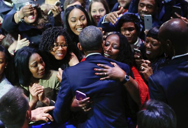 Overdose de emoção: Obama se despede da 'América' - Sputnik Brasil