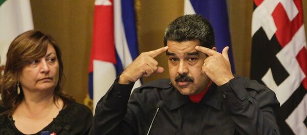 Presidente da Venezuela, Nicolás Maduro, fala e gesticula durante um encontro com o Comitê Executivo do Foro de São Paulo em 11 de janeiro de 2017 Presidente da Venezuela, Nicolás Maduro, fala e gesticula durante um encontro com o Comitê Executivo do Foro de São Paulo em 11 de janeiro de 2017 - Sputnik Brasil