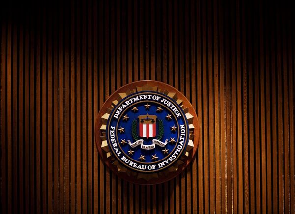 Troca de tiros envolvendo agente do FBI dentro de um trem deixa uma pessoa ferida nos EUA Troca de tiros envolvendo agente do FBI dentro de um trem deixa uma pessoa ferida nos EUA - Sputnik Brasil