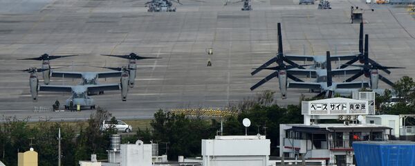 Aeronaves norte-americanas Osprey na base militar em Okinawa, Japão, 2014 - Sputnik Brasil