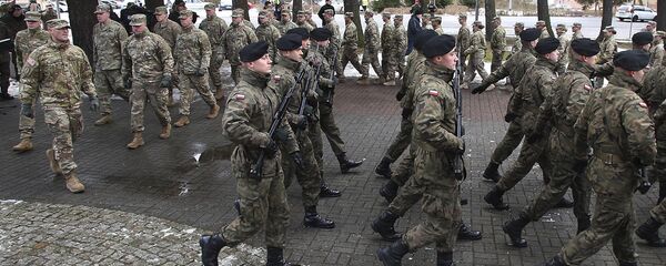 Cerimônia oficial de boas-vindas às tropas dos EUA em Zagan, Polônia, em 12 de janeiro de 2017 Cerimônia oficial de boas-vindas às tropas dos EUA em Zagan, Polônia, em 12 de janeiro de 2017 - Sputnik Brasil