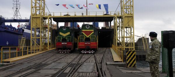 Novas instalações portuárias para a ferrovia que liga a China à Europa foram inauguradas no porto do mar Negro de Ilyichevsk no distrito de Odessa, Ucrânia, 15 de janeiro de 2016 Novas instalações portuárias para a ferrovia que liga a China à Europa foram inauguradas no porto do mar Negro de Ilyichevsk no distrito de Odessa, Ucrânia, 15 de janeiro de 2016 - Sputnik Brasil