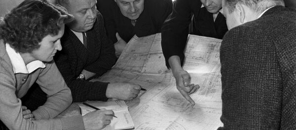 Foto de arquivo: engenheiros russos trabalhando - Sputnik Brasil