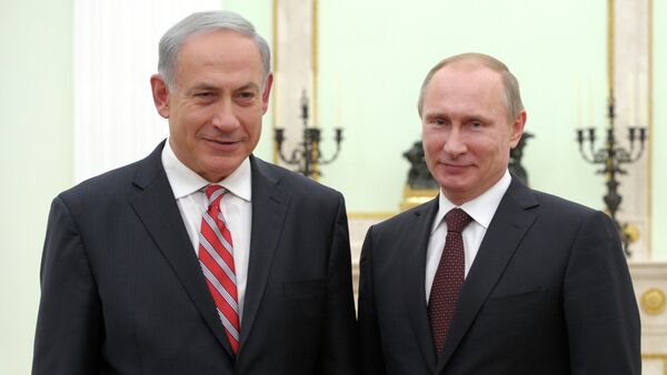 Vladimir Putin, presidente da Rússia, se encontra com Benjamin Netanyahu, primeiro-ministro de Israel - Sputnik Brasil