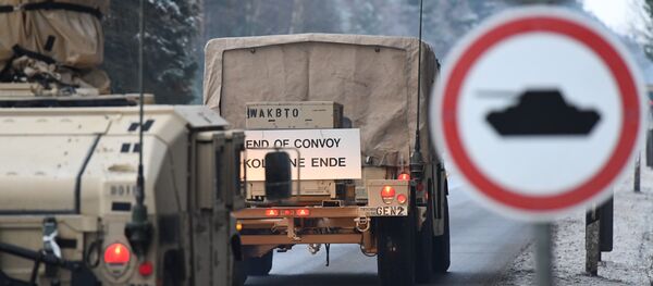 Veículos seguem para Polônia pelo território da Alemanha no âmbito da operação Atlantic Resolve (Resolução Atlântica) - Sputnik Brasil