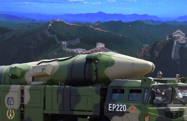 Mísseis chineses poderiam superar radares dos EUA, aponta relatório Mísseis chineses poderiam superar radares dos EUA, aponta relatório - Sputnik Brasil