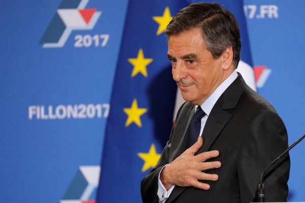 François Fillon, ex-premiê da França e presidenciável dos Republicanos (partido fundado pelo ex-presidente Nicolas Sarkozy) - Sputnik Brasil