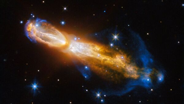 Foto feita por Hubble de uma estrela morrendo em nebulosa do Ovo Podre - Sputnik Brasil