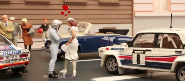 Filme húngaro com carros, ônibus e bondes vintage soviéticos - Sputnik Brasil