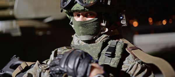 Soldado no Festival do Exército russo em Moscou - Sputnik Brasil