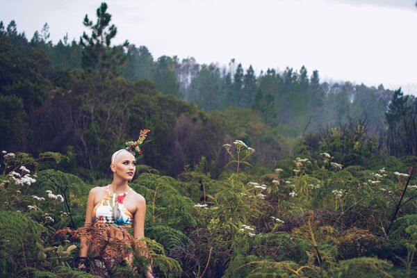 Gabrielly de Oliveira em seu primeiro ensaio como modelo - Sputnik Brasil