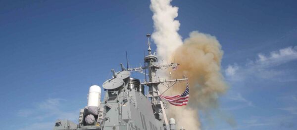 Lançamento de míssil Standard Missile (SM-3) pelo USS Decatur (DDG 73), um destróier da classe Arleigh Burke equipado com o sistema de combate Aegis e operando no Pacífico, em 22 de junho de 2007 - Sputnik Brasil