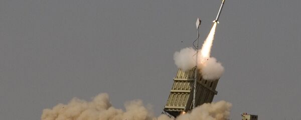 Míssil lançado pelo sistema antiaéreo israelense Cúpula de Ferro (Iron Dome) Míssil lançado pelo sistema antiaéreo israelense Cúpula de Ferro (Iron Dome) - Sputnik Brasil