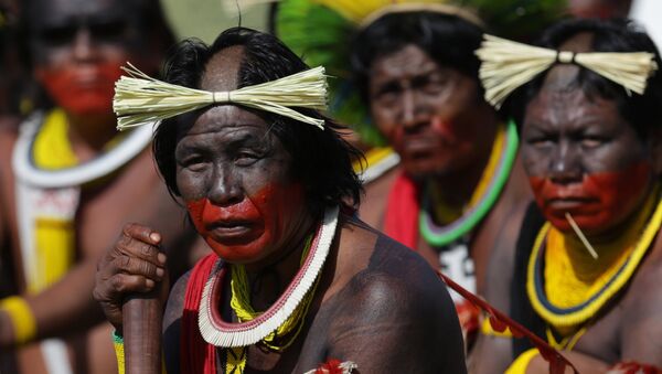 Índios amazônicos em cerimônia tribal - Sputnik Brasil