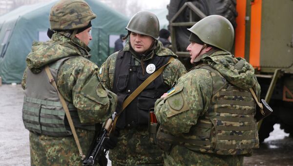 Militares ucranianos em Donbass, 5 de fevereiro de 2017 - Sputnik Brasil