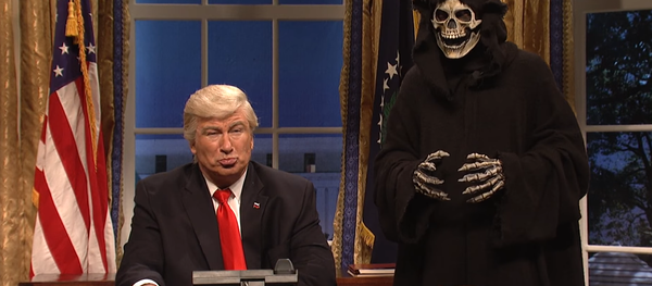 Alec Baldwin parodia Donald Trump. 5, fevereiro, 2017 - Sputnik Brasil