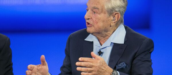 George Soros, presidente do Soros Fund Management, concede uma entrevista à CNN quanto à Iniciativa Global de Clintons, em Nova York, em 27 de setembro de 2015  (foto de arquivo) - Sputnik Brasil