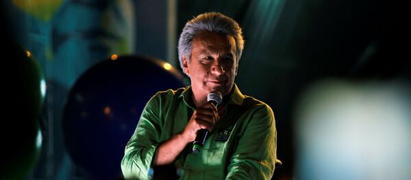 Lenin Moreno, presidential candidate from the ruling PAIS Alliance Party, gives a speech during his closing campaign rally in Guayaquil, Ecuador Lenin Moreno, presidential candidate from the ruling PAIS Alliance Party, gives a speech during his closing campaign rally in Guayaquil, Ecuador - Sputnik Brasil