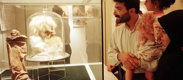Cabeça do homem de sal exibida no Museu Nacional em Teerã - Sputnik Brasil