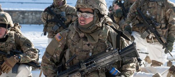 Demonstração de material militar da OTAN na Letônia - Sputnik Brasil