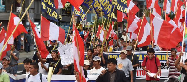 Manifestação contra a corrupção em Lima, no Peru Manifestação contra a corrupção em Lima, no Peru - Sputnik Brasil