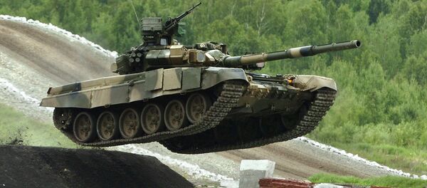 Tanque T-90S (foto de arquivo) - Sputnik Brasil