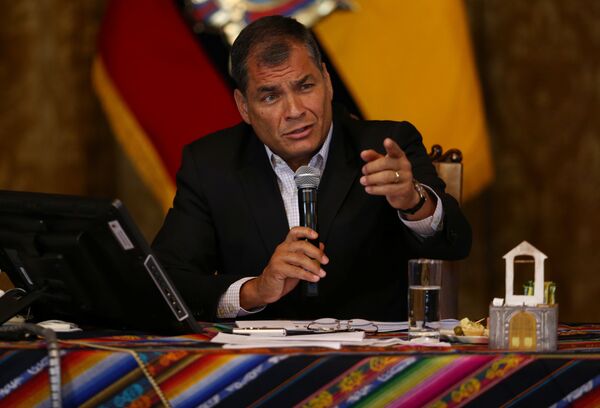 'Somos agora um dos piores exemplos do mundo', diz Correa sobre situação no Equador ante COVID-19 - Sputnik Brasil