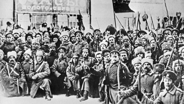 Os soldados que tomaram parte da Revolução de Fevereiro de 1917 em Petrogrado (foto de arquivo) - Sputnik Brasil