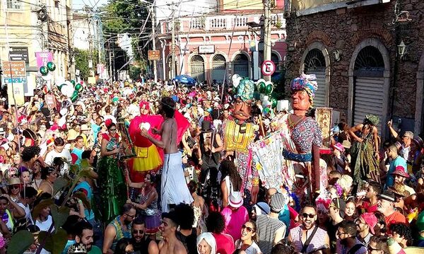 Associações de blocos alertam que Carnaval de rua do Rio está ameaçado em 2018 - Sputnik Brasil