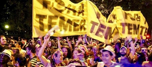 Carnaval do Fora Temer - Sputnik Brasil