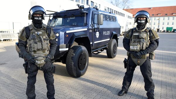 Policiais de Hamburgo, Alemanha - Sputnik Brasil