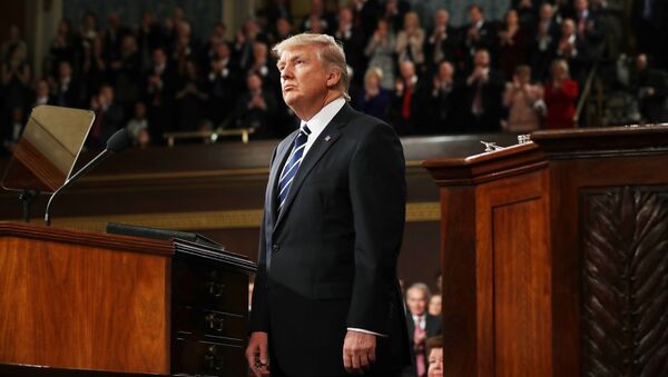 Presidente dos EUA Donald Trump durante discurso na sessão do Congresso dos EUA, 28 de fevereiro de 2017 - Sputnik Brasil